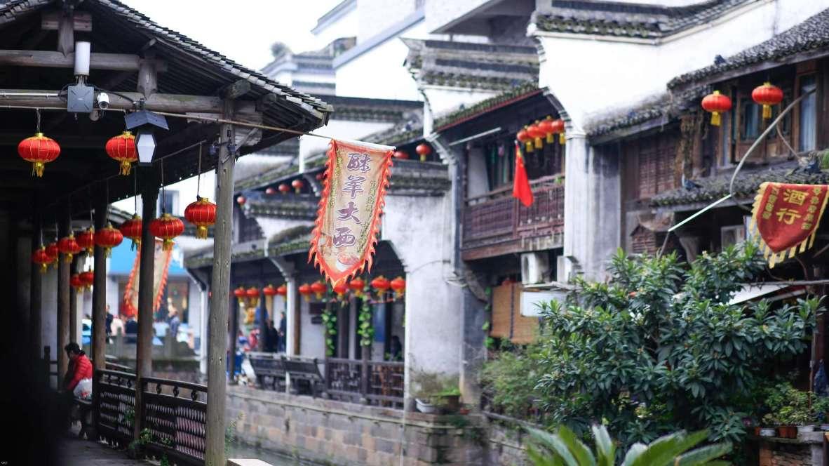 逃出气球屋